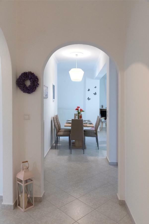 Villa Tonia 帕拉斯波罗斯 外观 照片