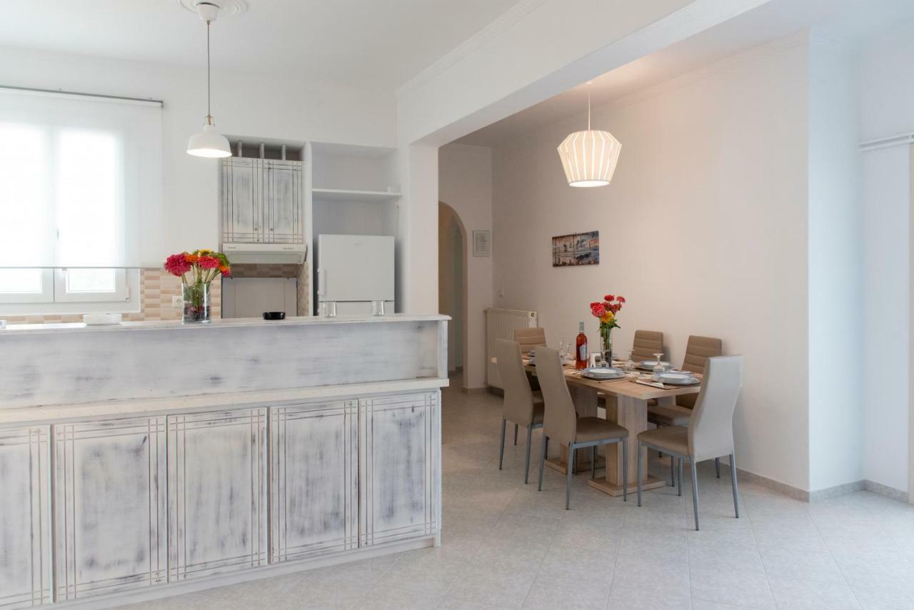 Villa Tonia 帕拉斯波罗斯 外观 照片